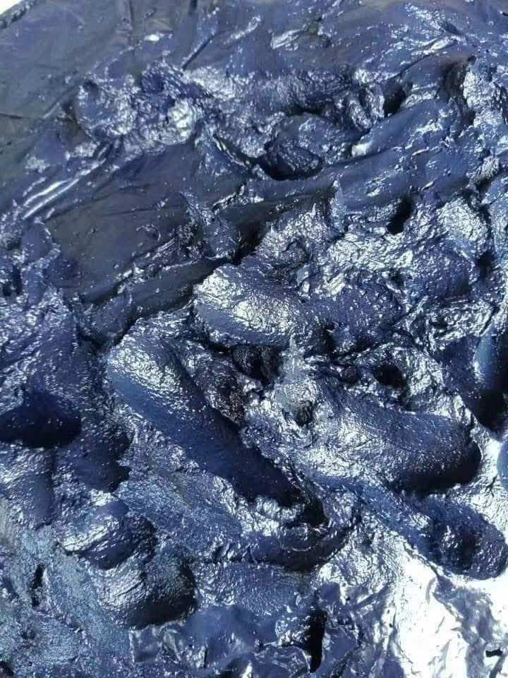 Fresh indigo dye paste